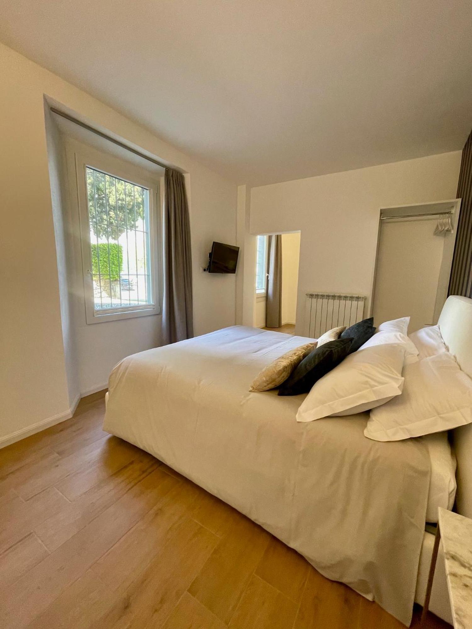 Hotel Baia Di Pare Valmadrera Dış mekan fotoğraf